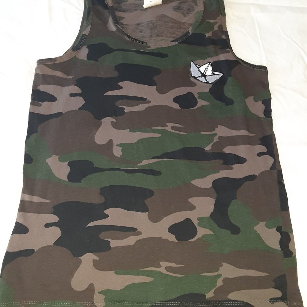 Camo Tank Top Hawk's Bay Large New Never Worn